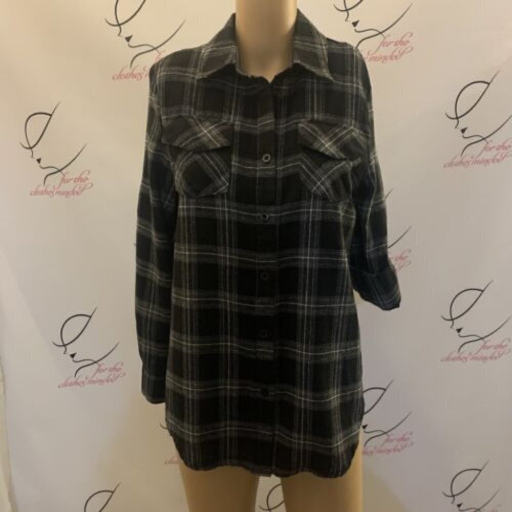 Inherit. Size Small. NWT. $42. Long Sleeve. Roll Tab Cuff. Button Up. B85.